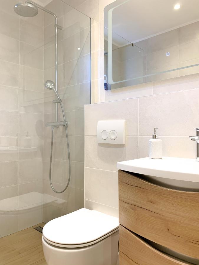 G Apartment Подстрана Екстер'єр фото